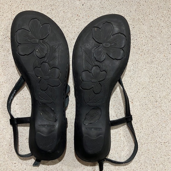 Born Leather Thong Sandals Size 8 - Picture 5 of 7